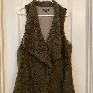 Silky Lined Army Green Sherpa Fall/Winter Vest